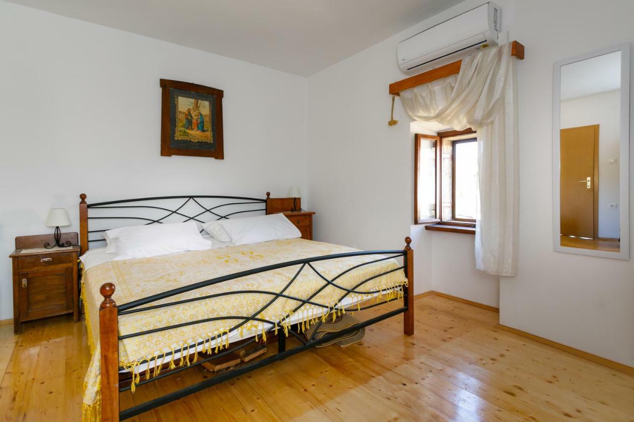 Apartment Ane Kras Esterno foto